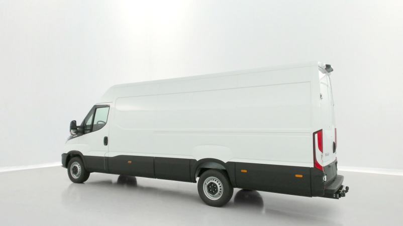 Vente en ligne Iveco Daily Daily III 35S18HA8 4100 3.0 180ch 16m³ au prix de 53 580 €