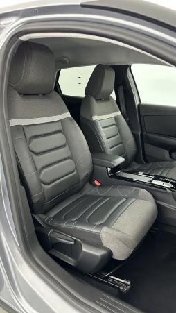 Vente en ligne Citroën C4 C4 III 1.2 PureTech 130ch Shine EAT8 au prix de 18 410 €
