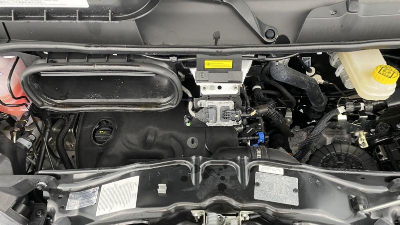 Vente en ligne Opel Movano Movano 3.5T L2H2 2.2d 140ch Pack Business au prix de 31 380 €