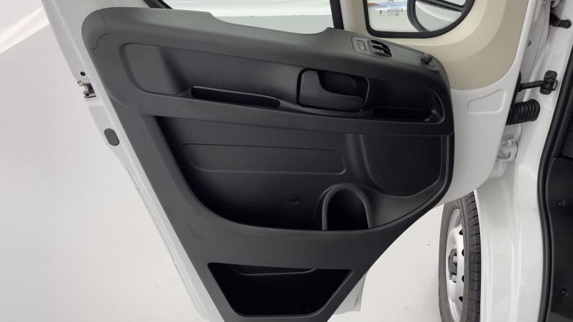 Vente en ligne Fiat Ducato Fourgon Ducato 3.3 LH2 2.2 H3-Power 140ch Pack Pro Lounge Connect au prix de 34 980 €