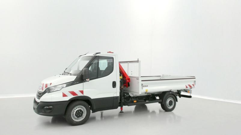 Vente en ligne Iveco Daily Daily 35S14H 3750 2.3 136ch Benne Alu JPM + Grue PK 2900 au prix de 76 080 €
