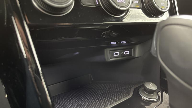Vente en ligne Volkswagen T-Roc T-roc 2.0 TSI 300ch R 4Motion DSG7 au prix de 31 400 €