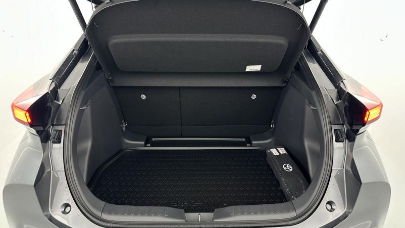 Vente en ligne Toyota C-HR C-hr II 1.8 Hybrid 140ch Design au prix de 31 400 €