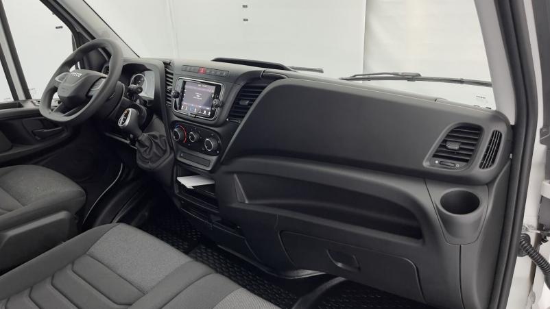 Vente en ligne Iveco Daily Daily III 35S18HA8 4100 3.0 180ch 16m³ au prix de 53 580 €