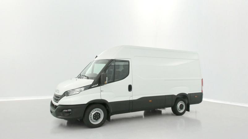 Vente en ligne Iveco Daily Daily 35S16A8 3520L 2.3 156ch 12m³ Hi-Matic au prix de 48 480 €