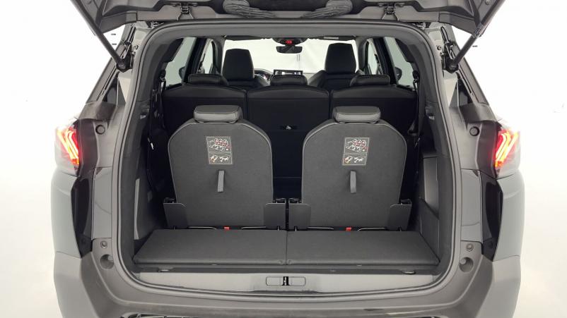 Vente en ligne Peugeot 5008 5008 III 1.2 PureTech 130ch GT EAT8 au prix de 32 400 €
