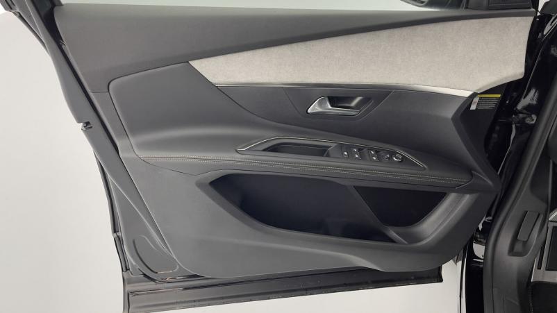 Vente en ligne Peugeot 5008 5008 III 1.2 PureTech 130ch GT EAT8 au prix de 32 400 €