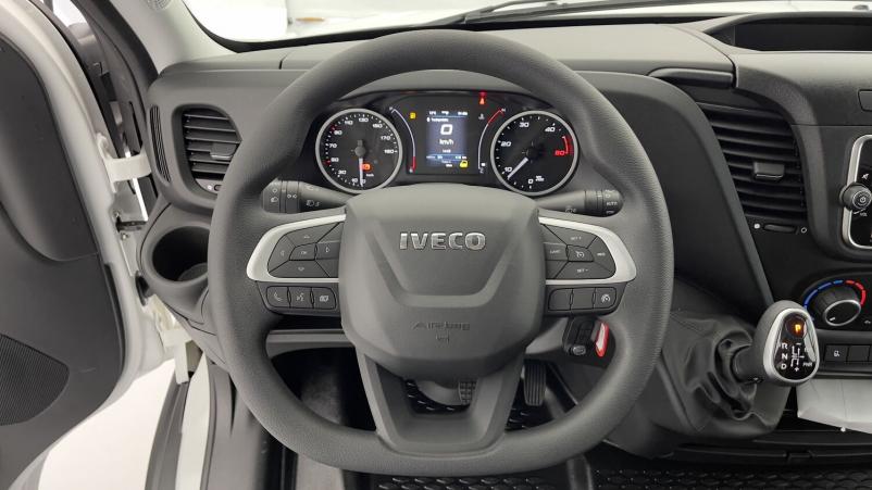 Vente en ligne Iveco Daily Daily III 35S18HA8 4100 3.0 180ch 16m³ au prix de 53 580 €