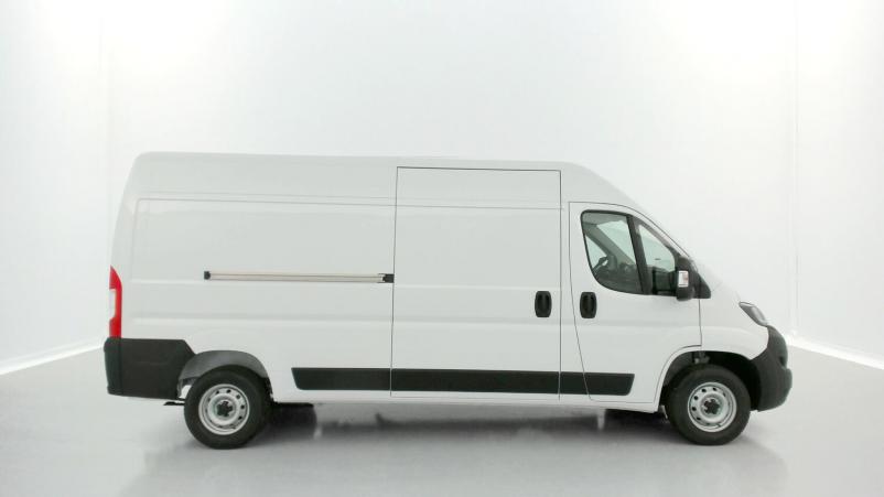 Vente en ligne Fiat Ducato Fourgon Ducato 3.3 LH2 2.2 H3-Power 140ch Pack Pro Lounge Connect au prix de 34 980 €
