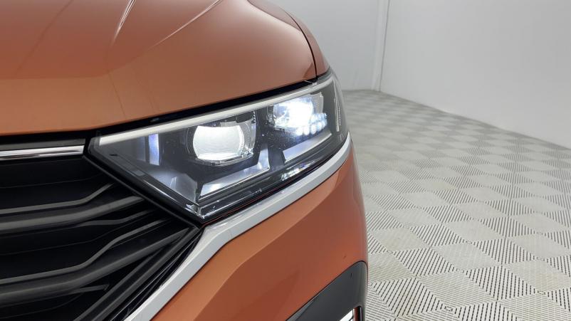 Vente en ligne Volkswagen T-Roc T-roc 2.0 TSI 300ch R 4-Motion DSG7 au prix de 31 400 €