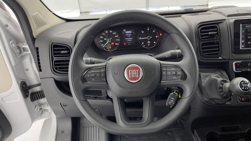 Vente en ligne Fiat Ducato Fourgon Ducato 3.3 LH2 2.2 H3-Power 140ch Pack Pro Lounge Connect au prix de 34 980 €
