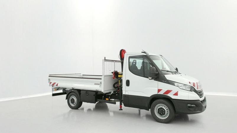 Vente en ligne Iveco Daily Daily 35S14H 3750 2.3 136ch Benne Alu JPM + Grue PK 2900 au prix de 76 080 €
