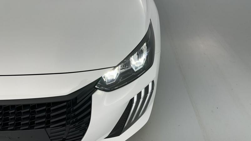 Vente en ligne Peugeot 208 208 II(2) 1.2 Hybrid 100ch Style e-DCS6 au prix de 21 410 €