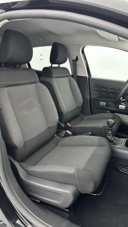 Vente en ligne Citroën C3 C3 III 1.2 PureTech 110ch Shine au prix de 16 200 €