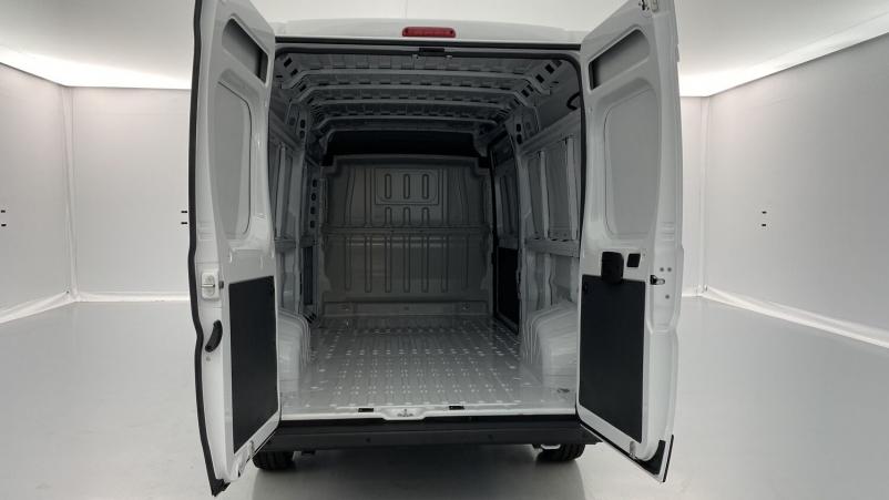 Vente en ligne Citroën Jumper Fourgon Jumper L3H2 35 2.2 BlueHDi 140ch Club au prix de 32 100 €