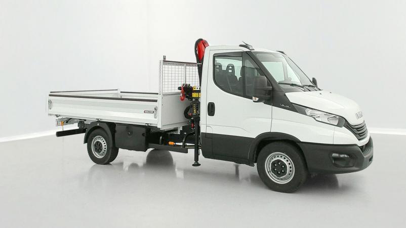 Vente en ligne Iveco Daily Daily 35S14H 3750 2.3 136ch Benne Alu JPM + Grue PK 2900 au prix de 76 080 €