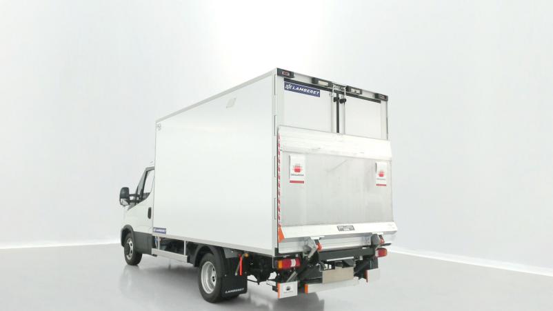 Vente en ligne Iveco Daily Daily III 35C16H 3450 3.0 160ch Frigo Lamberet au prix de 72 560 €