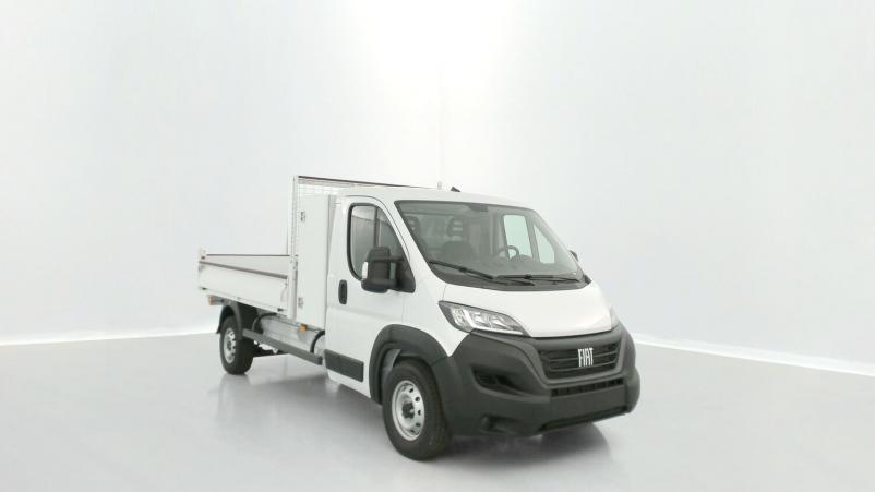 Vente en ligne Fiat Ducato Fourgon Ducato cc 3.5 L 2.2 H3-Power 140ch Maxi Benne Acier + Coffre JPM au prix de 40 500 €
