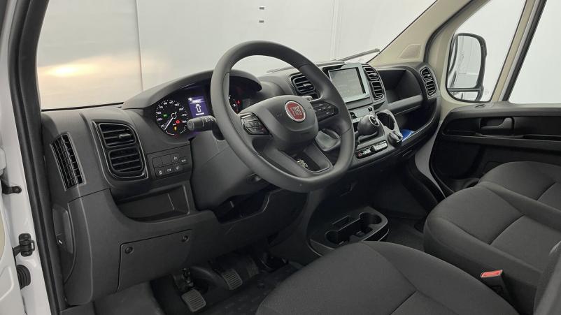 Vente en ligne Fiat Ducato Fourgon Ducato cc 3.5 L 2.2 H3-Power 140ch Maxi Benne Acier + Coffre JPM au prix de 40 500 €