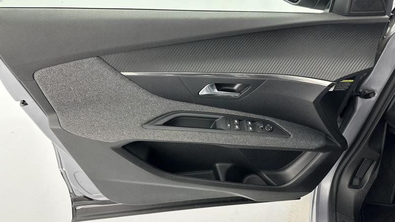 Vente en ligne Peugeot 3008 3008 III 1.2 Puretech 130ch Active Pack EAT8 au prix de 26 000 €