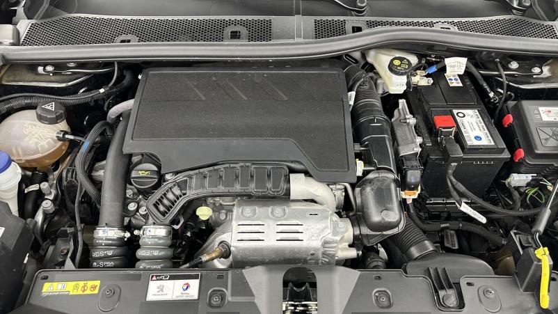 Vente en ligne Peugeot 2008 2008 II 1.2 PureTech 130ch GT Pack EAT8 au prix de 22 400 €