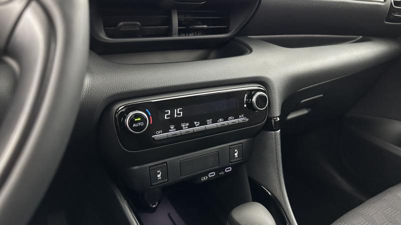 Vente en ligne Toyota Yaris Yaris Hybride 116h Design e-CVT au prix de 25 700 €
