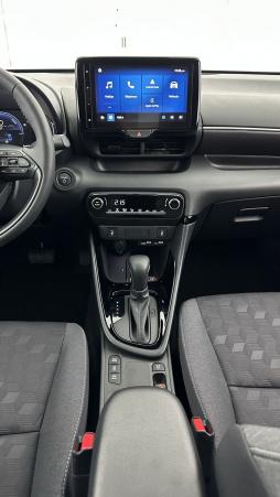 Vente en ligne Toyota Yaris Yaris Hybride 116h Design e-CVT au prix de 25 700 €