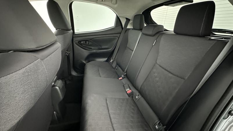 Vente en ligne Toyota Yaris Yaris Hybride 116h Design e-CVT au prix de 25 700 €