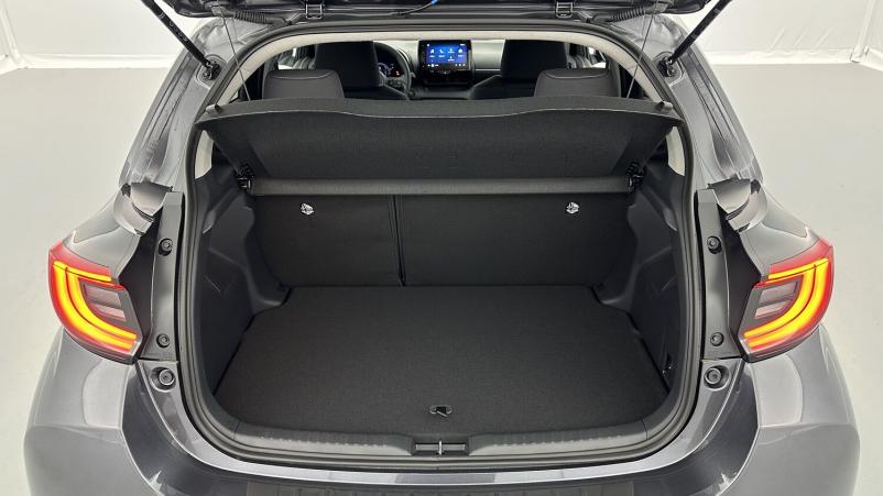 Vente en ligne Toyota Yaris Yaris Hybride 116h Design e-CVT au prix de 25 700 €