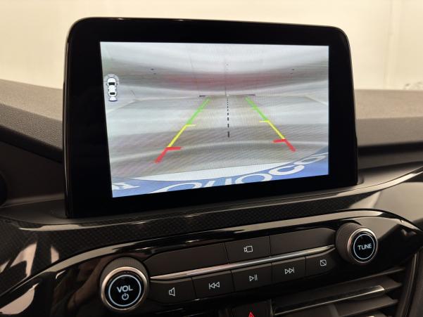 Vente en ligne Ford Kuga 2.0 EcoBlue 150ch mHEV ST-Line X + Pack Hiver au prix de 21 990 €