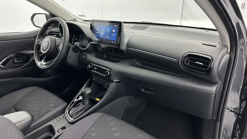 Vente en ligne Toyota Yaris Yaris Hybride 116h Design e-CVT au prix de 25 700 €