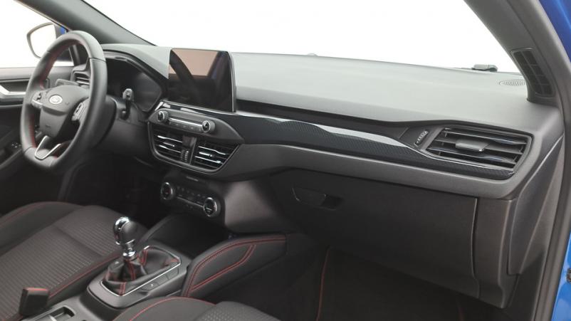 Vente en ligne Ford Focus 5P 1.0 EcoBoost mHEV 155ch Manuelle/6 St-line x au prix de 19 390 €
