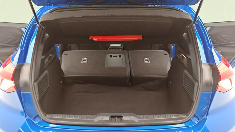 Vente en ligne Ford Focus 5P 1.0 EcoBoost mHEV 155ch Manuelle/6 St-line x au prix de 19 390 €