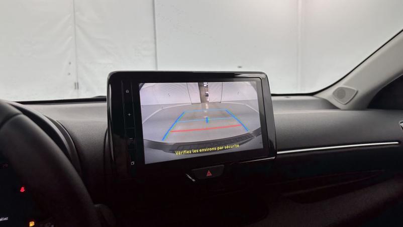 Vente en ligne Toyota Yaris Yaris Hybride 116h Design e-CVT au prix de 25 700 €