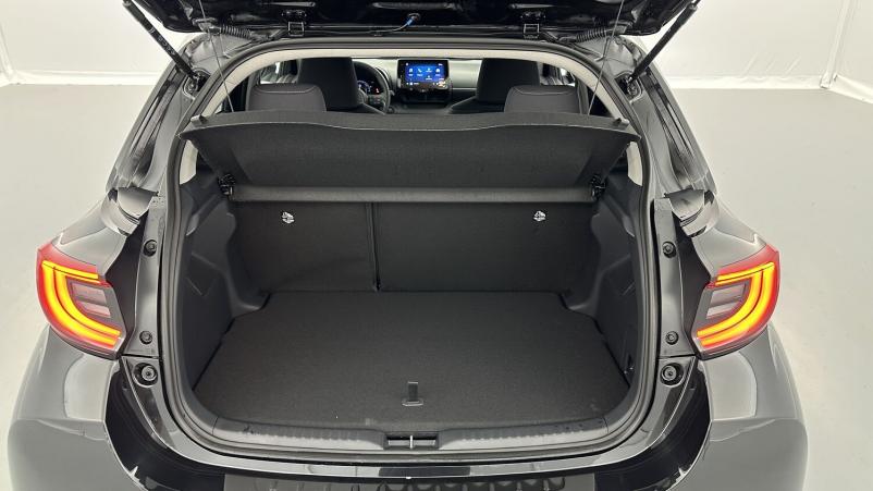 Vente en ligne Toyota Yaris Yaris Hybride 116h Design e-CVT au prix de 25 700 €