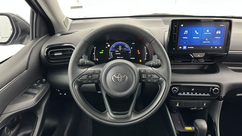 Vente en ligne Toyota Yaris Yaris Hybride 116h Design e-CVT au prix de 25 700 €