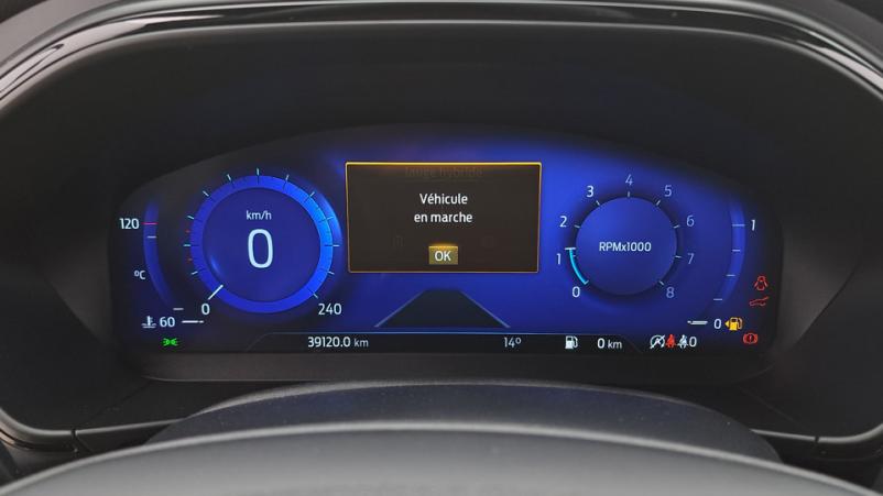 Vente en ligne Ford Focus 5P 1.0 EcoBoost mHEV 155ch Manuelle/6 St-line x au prix de 19 390 €