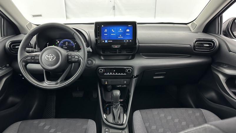 Vente en ligne Toyota Yaris Yaris Hybride 116h Design e-CVT au prix de 25 700 €