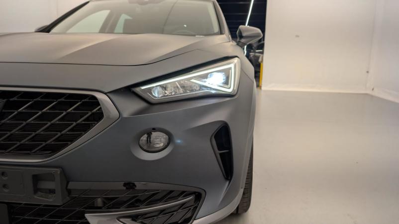 Vente en ligne Cupra Formentor 1.4 e-HYBRID 204 ch DSG6 V au prix de 29 530 €
