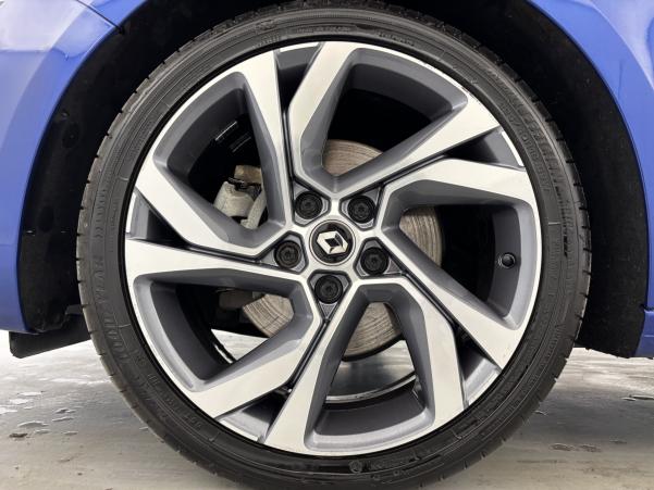 Vente en ligne Renault Megane 1.6 E-Tech Plug-in 160ch RS Line + Toit ouvrant au prix de 20 990 €