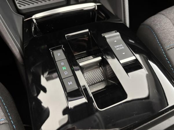 Vente en ligne Citroën C4 1.2 PureTech 130ch MAX Automatique au prix de 18 990 €