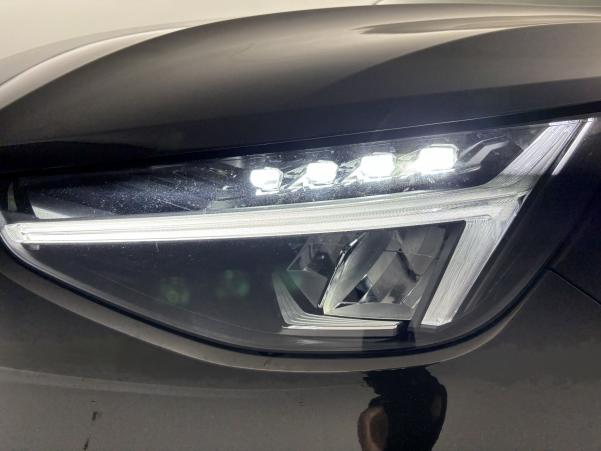 Vente en ligne Volvo XC40 T4 Recharge 129 + 82ch Start DCT 7 au prix de 33 990 €