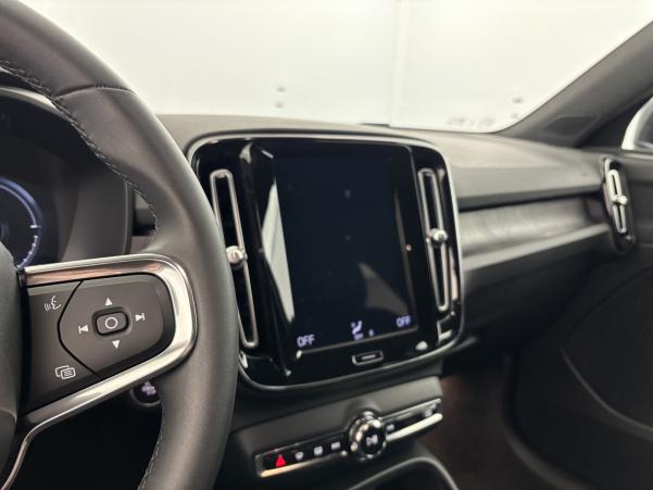Vente en ligne Volvo XC40 T4 Recharge 129 + 82ch Start DCT 7 au prix de 33 990 €