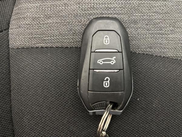 Vente en ligne Citroën Grand C4 Spacetourer BlueHDi 130ch Business EAT8 7 places au prix de 21 990 €