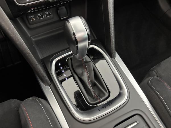 Vente en ligne Renault Megane 1.6 E-Tech Plug-in 160ch RS Line + Toit ouvrant au prix de 20 990 €