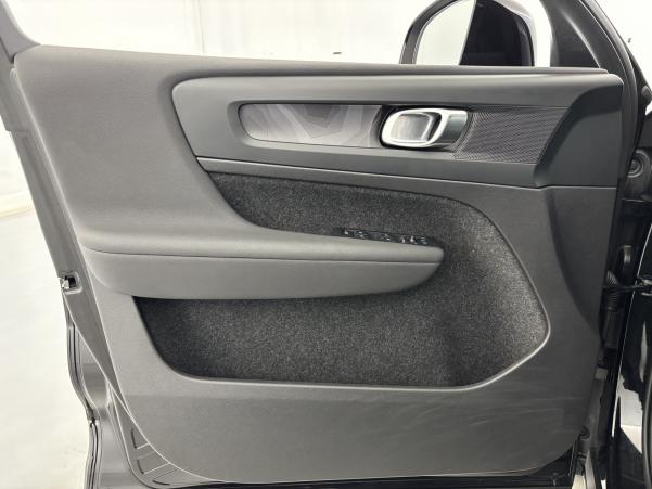 Vente en ligne Volvo XC40 T4 Recharge 129 + 82ch Start DCT 7 au prix de 33 990 €