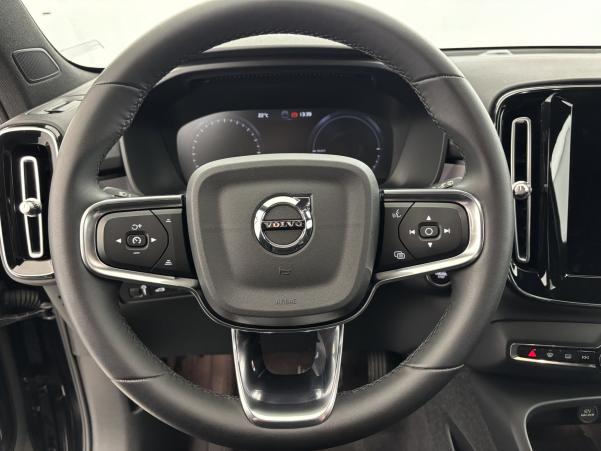 Vente en ligne Volvo XC40 T4 Recharge 129 + 82ch Start DCT 7 au prix de 33 990 €