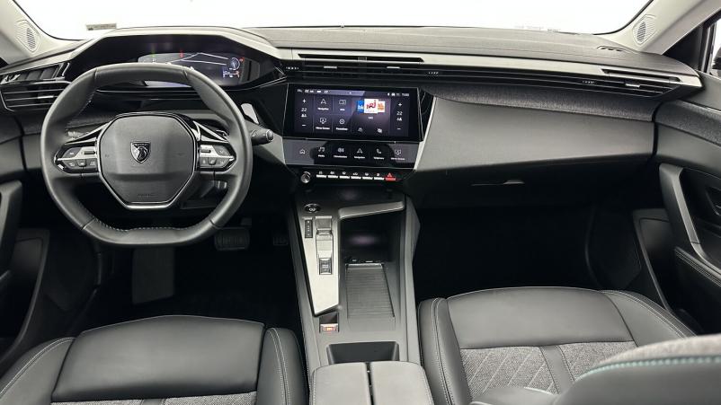 Vente en ligne Peugeot 408 408 1.2 PureTech 130ch Allure Pack EAT8 au prix de 25 010 €