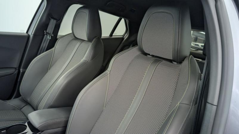 Vente en ligne Peugeot 2008 PureTech 130 S S EAT8 GT au prix de 21 910 €