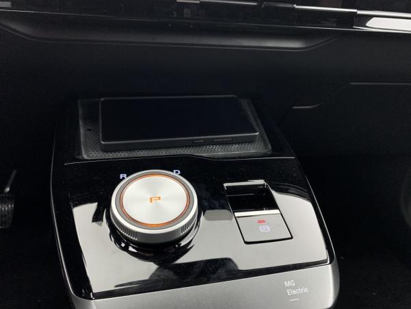 Vente en ligne Mg MG4 ELECTRIC 64KWH - 150 KW 2WD LUXURY au prix de 25 210 €